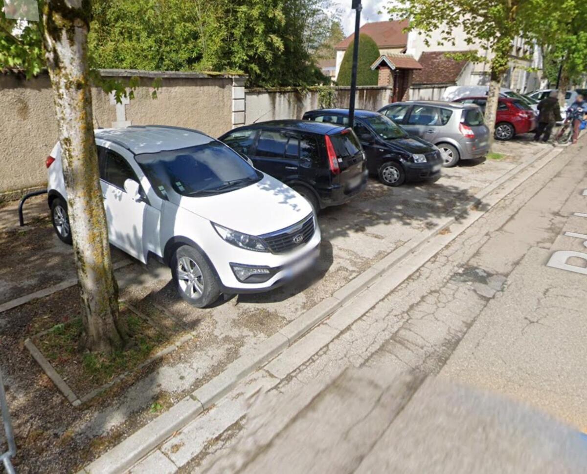 Maison De Ville Avec Parking Gratuit Chablis Bagian luar foto